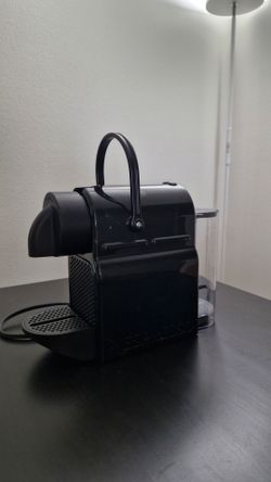 Nespresso Inissia D40 Espresso Machine Black