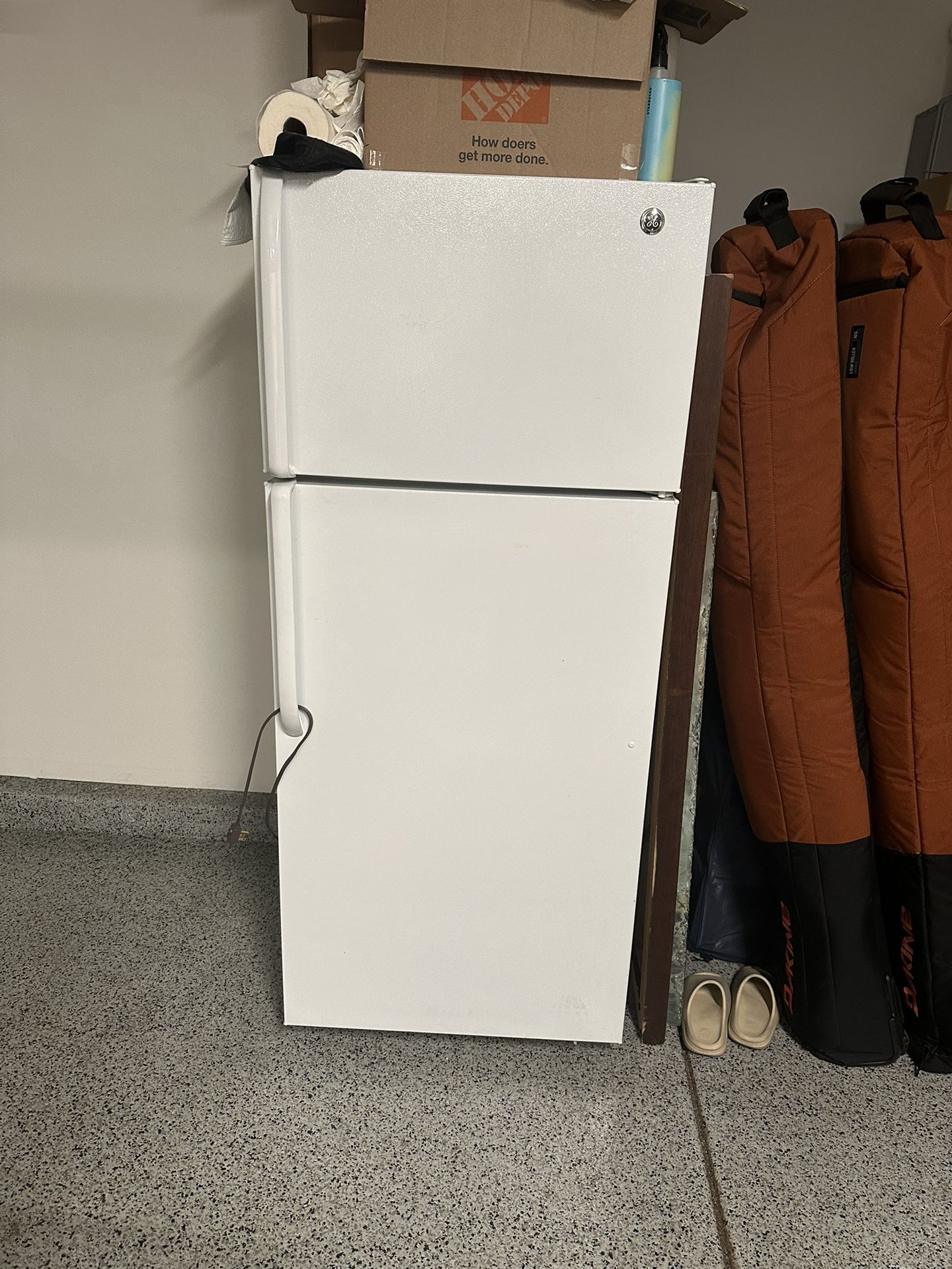Refrigerator (GE) Price Reduced