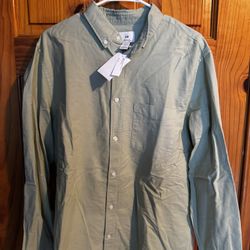 Light Green Button Up Size Medium