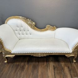 Throne Couch