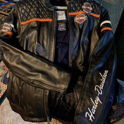 Like New Women's HARLEY DAVIDSON Leather XL