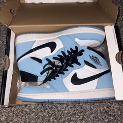 Nike Air Jordan 1 Mid “University Blue” – Clean Pair w/ Box