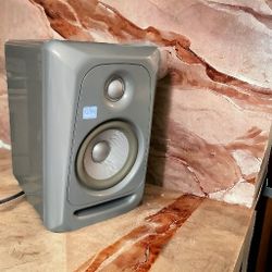 Used KRK RP5 ROKIT G4  Powered Monitor
