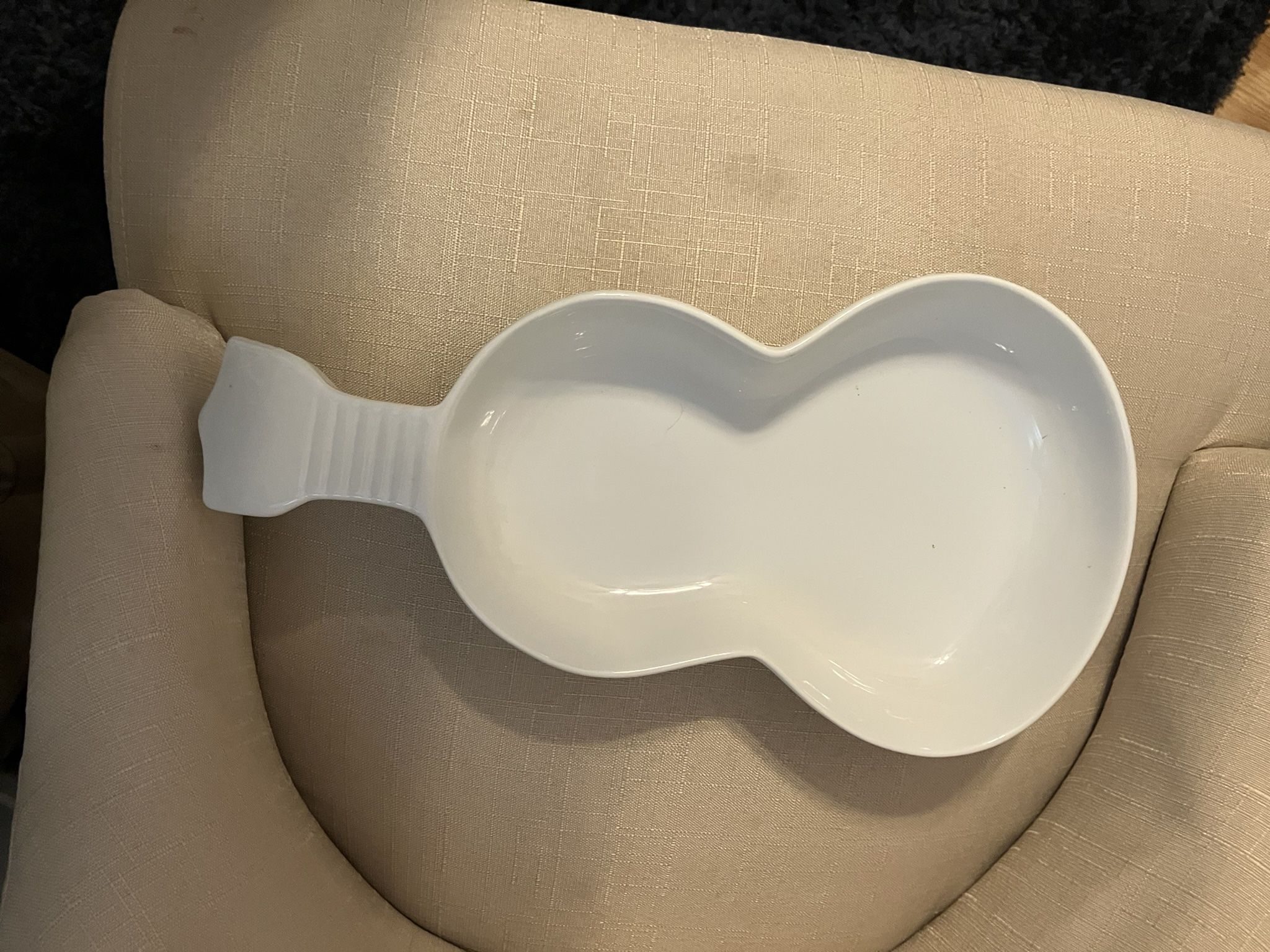 SERVING TRAYS
