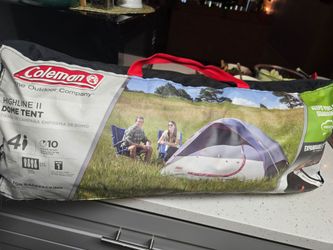 Dome TENT  ⛺️.    4 People  Used-good condition
