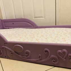 Toddler Bed With Mattress 