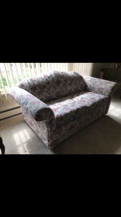 Super comfy loveseat