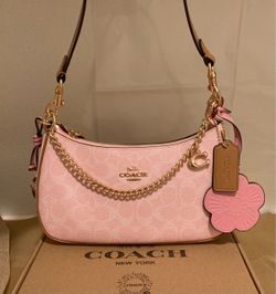 Coach Teri Signature Shoulder Bag Pink