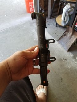 Bike pump