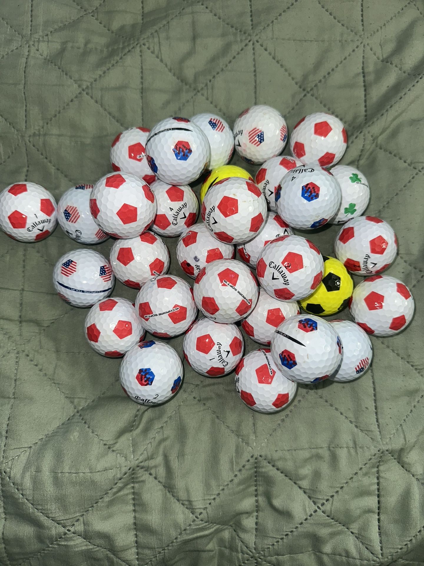 30 Callaway Truvis Golf Balls
