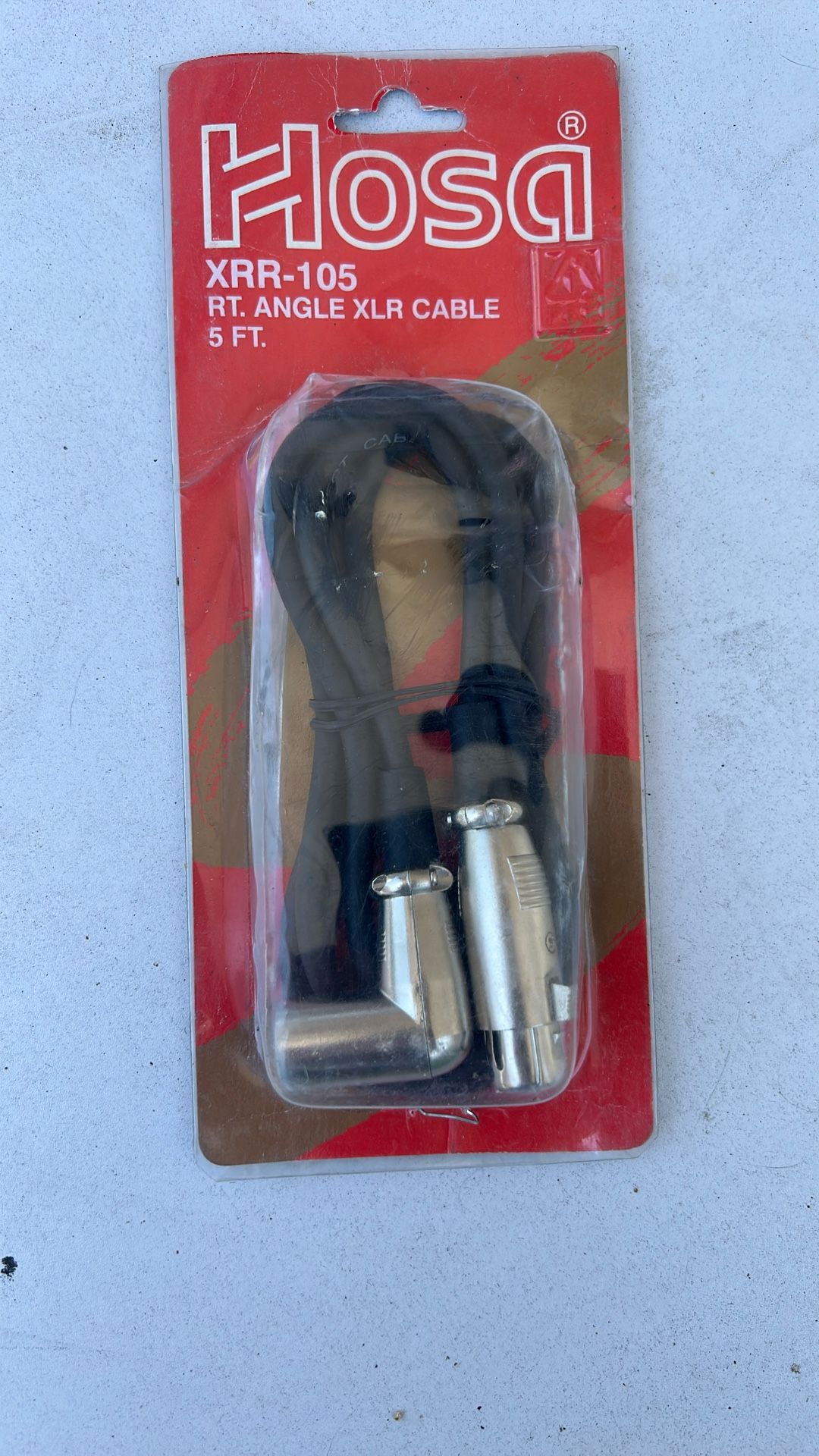Hosa XFF-105 Balanced Interconnect Cable with Right-angled XLR Female End - 5 foot