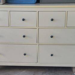 Large Dresser Off-white 