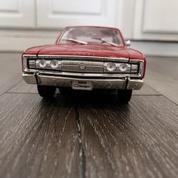Diecast 1/18 Scale 1966 Dodge Charger Road Signature 