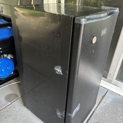 Black & Decker Mini Fridge