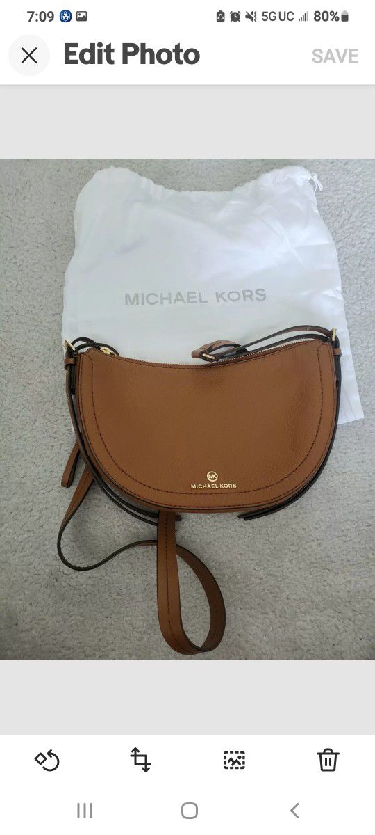 MICHAEL Michael Kors Camden Small Leather Messenger Bag Luggage Gold