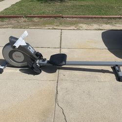 Rowing Machine w/ LCD Monitor 