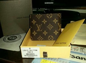 LV wallet