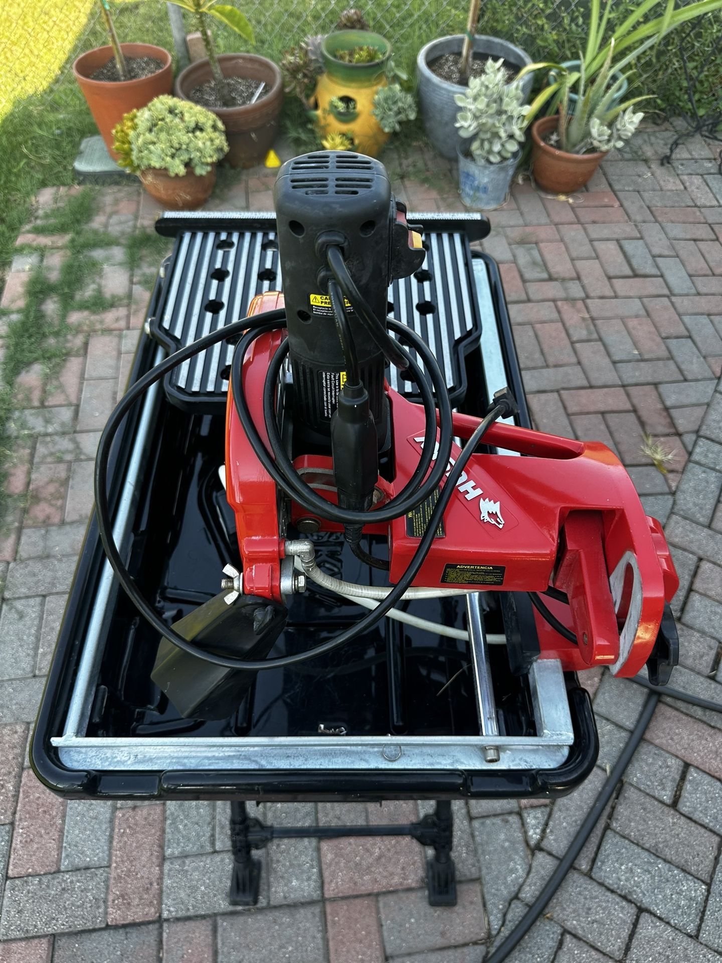 Husky 7” Wet Tile Saw Stone Laser Stand 7 Inch Like New Tilesaw