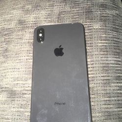 iPhone XS MaxFor Sale For 200 The Carrier Is Unlocked 