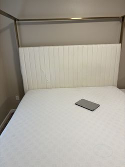 King Size Canopy Bed
