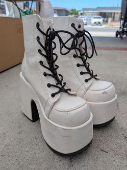 Demonia Platform Boots Size 6