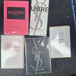 Amazing Smelling Perfume And Cologne 