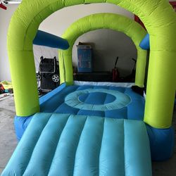 Bounce House 