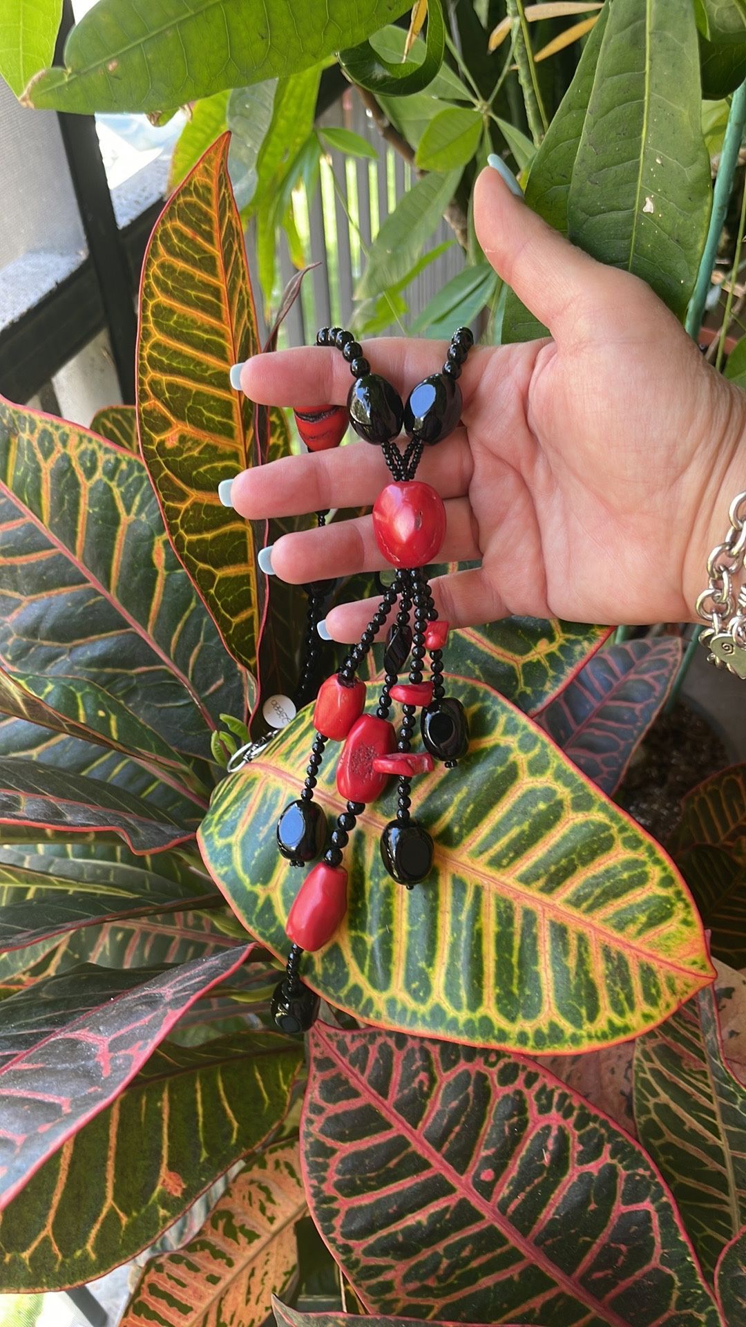 Coral and black Onyx necklace set