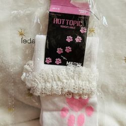 Hot Topic Cat Paw Women’s Socks size 5-10