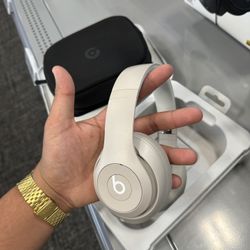 Studio Beats HeadPhones