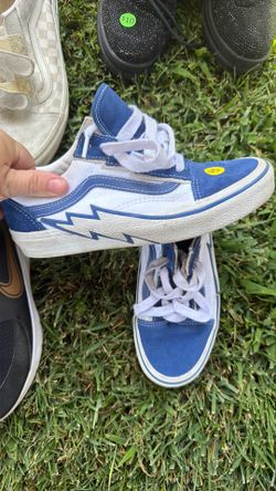 Boys shoes