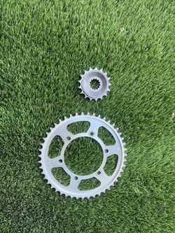 2001 Yamaha OEM sprockets