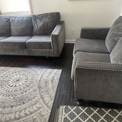 Couch Set For $600