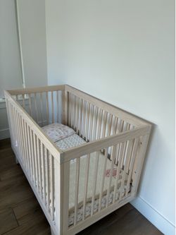 Luxury Crib made from wood