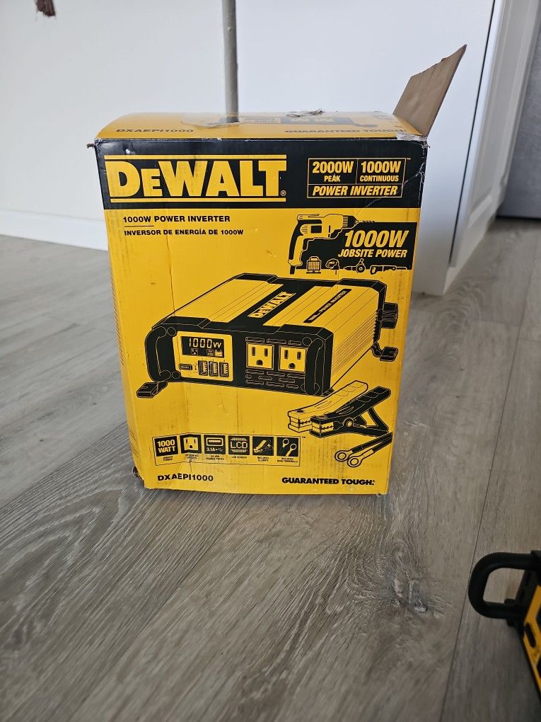 DeWalt 10000 Watt Power Inverter