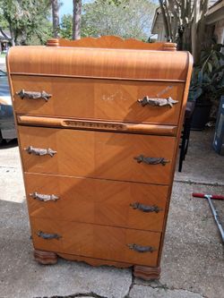 Vintage or Antique Wooden Chest of Drawers