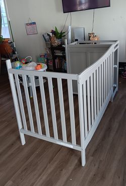 Brand new baby crib