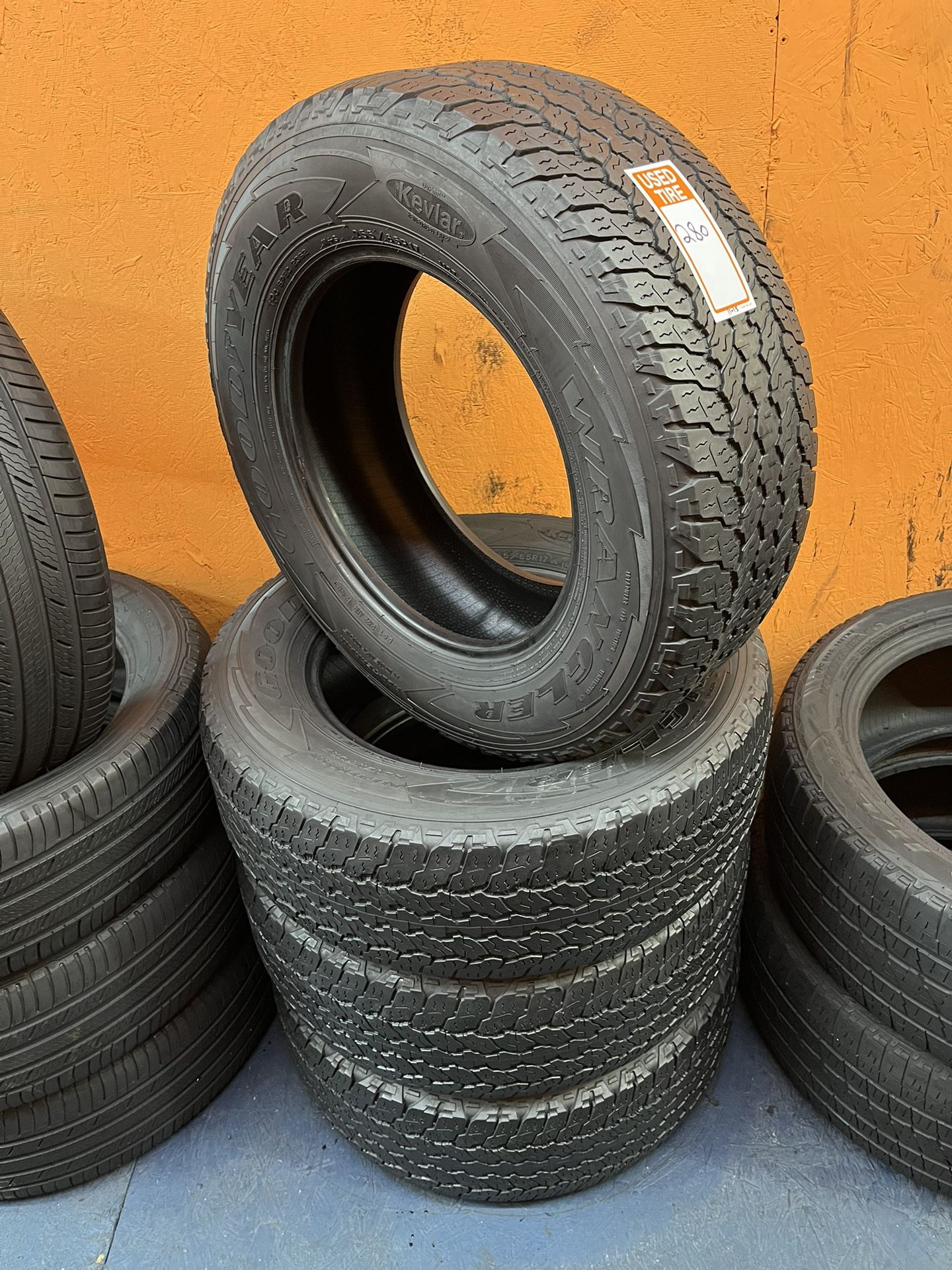 255/65R17 Goodyear Wrangler Kevlar Full Tire Set for Sale in Arlington, TX  - OfferUp