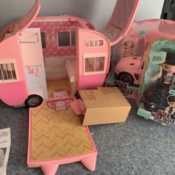 Doll Na Na Na Surprise Car Camper