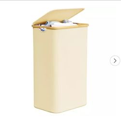 Collapsible hamper with bamboo handles brand new