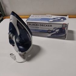 Black & Decker Xpress Non Stick Steam Cord Reel Iron- Navy/White (ICR16X) | Quill