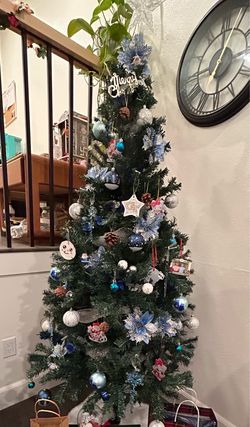 7 foot Christmas tree