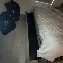 Florida King (HUGE!) platform bed