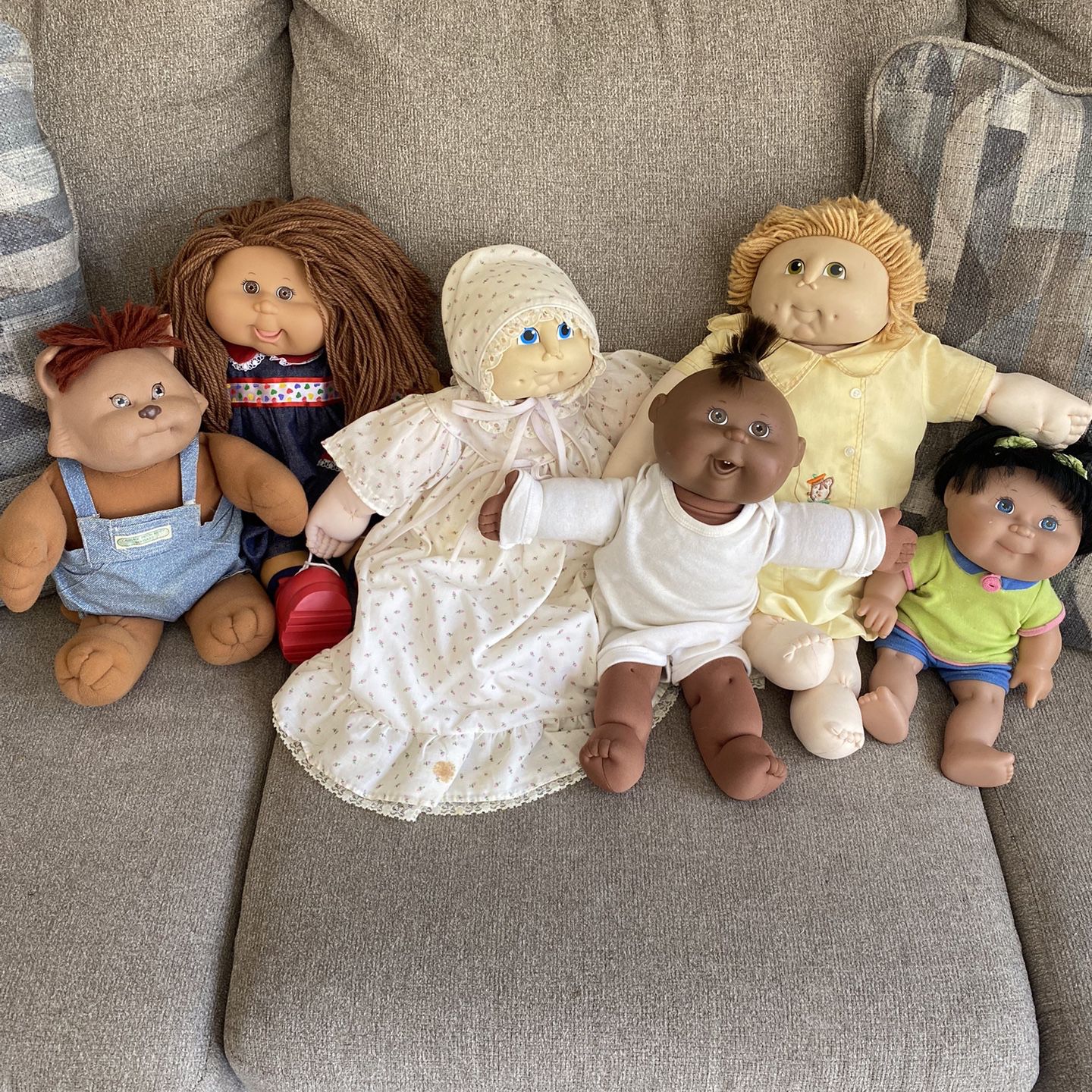 Lot Of Vintage Cabbage Patch Dolls 