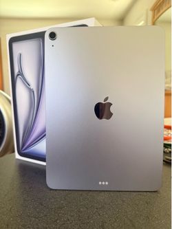 Apple iPad Air M3 128 GB (Space Gray) w/ box, cases, generic pen