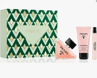 Prada Set Paradox 