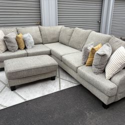 Sectional Couch 