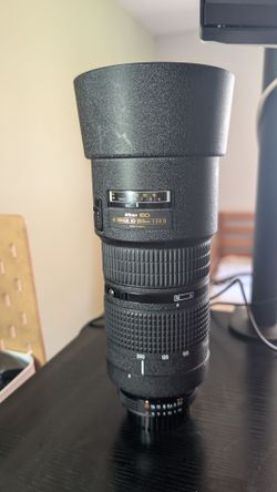 Nikon Nikkor 80-200mm 2.8 D ED lens