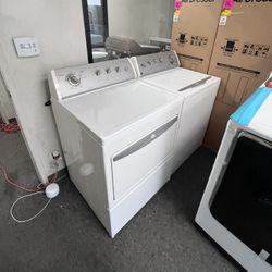 WHIRLPOOL WASHER AND GAS DRYER