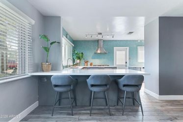 3 counter height barstools